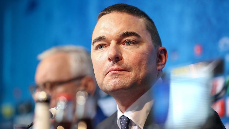 Investor Lars Windhorst schimpft massiv auf die Führung von Hertha BSC.