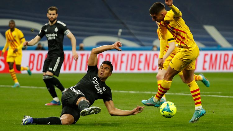 Ein wie entfesselt aufspielender FC Barcelona demütigte die "Königlichen".