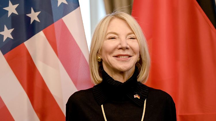 Auch in der NATO müsse Deutschland mit führend sein, so Gutmann.