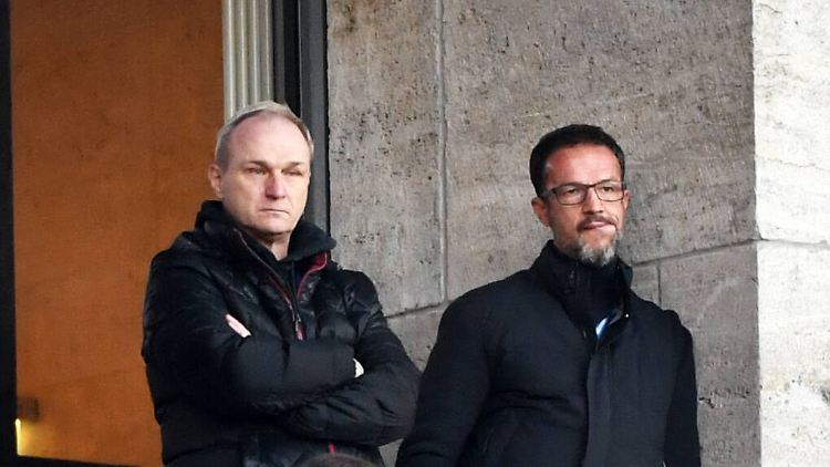 Axel Kruse und Sport-Geschäftsführer Fredi Bobic.