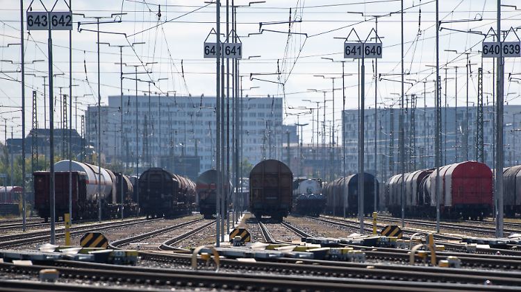 Die Logistik-Tochter Schenker trug maßgeblich zum Rekordumsatz der Bahn bei.