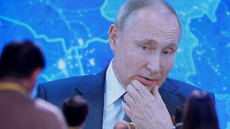 Das russische Unterhaus verabschiedete ein Gesetz, das Journalisten eine Berichterstattung über den Krieg gegen die Ukraine praktisch unmöglich macht.