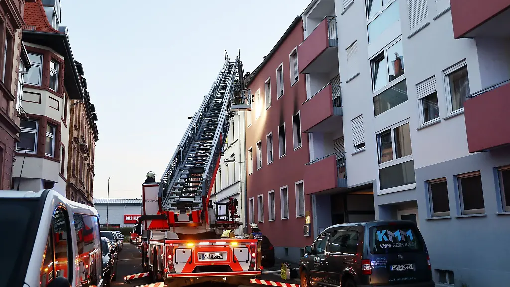 Ein-Mann-ist-bei-einem-Feuer-ums-Leben-gekommen