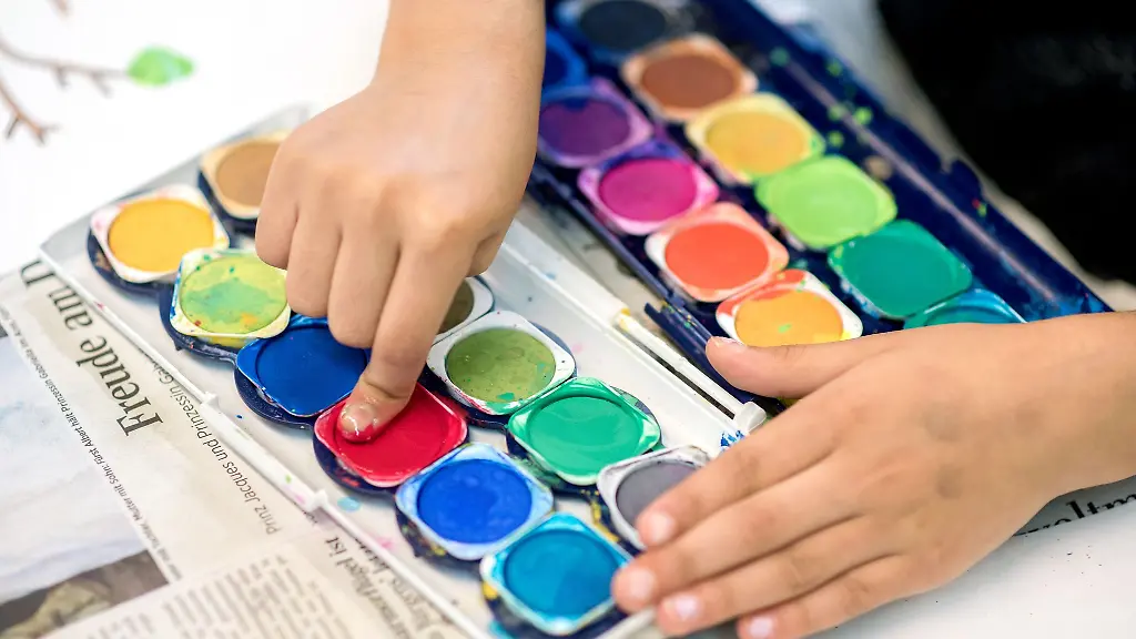 Das-Kulturagenten-Programm-zur-Foerderung-von-kultureller-Bildung-fuer-Schuelerinnen-udn-Schueler-allgemeinbildender-Schulen-in-Thueringen-wird-bis-2027-verlaengert