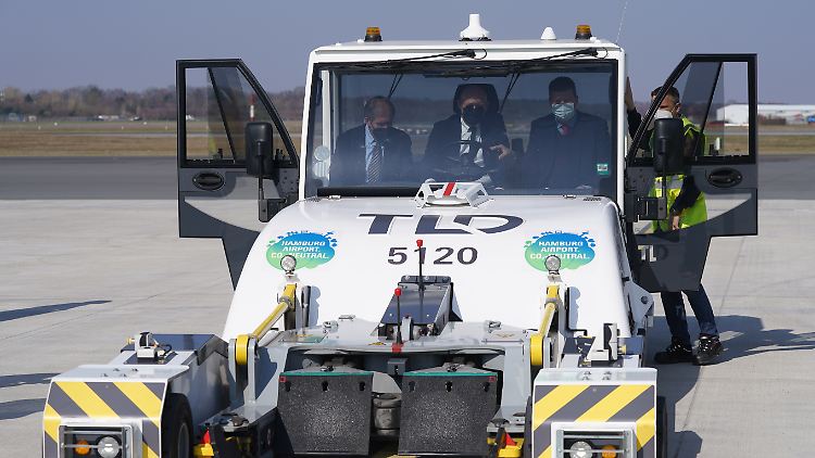 Der Flughafen Hamburg deckt 70 Prozent seines Wärmeenergiebedarfs mit einem flughafeneigenen Blockheizkraftwerk ab.