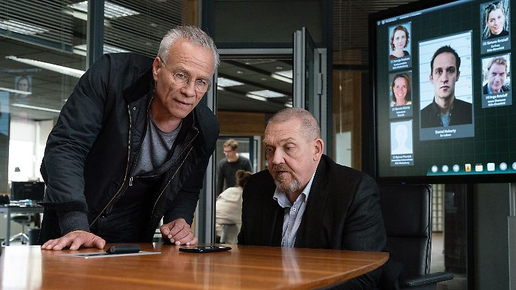 Wollen einen Geiselnehmer stoppen: Ballauf (Klaus J. Behrendt, l.) und Schenk (Dietmar Bär).