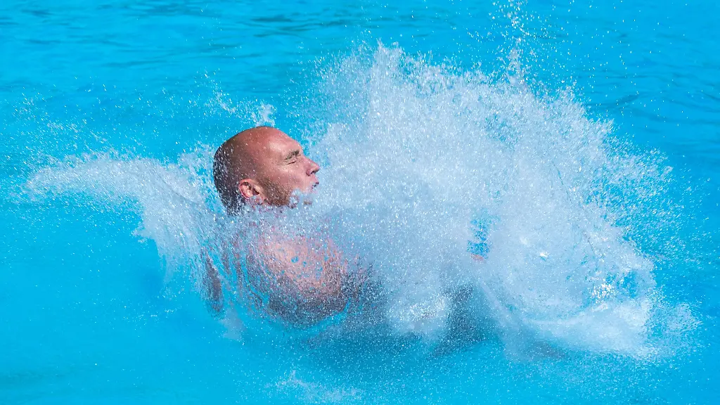 Abkuehlung-bis-in-den-September-Einige-Freibaeder-in-Sachsen-Anhalt-verlaengern-die-Badesaison