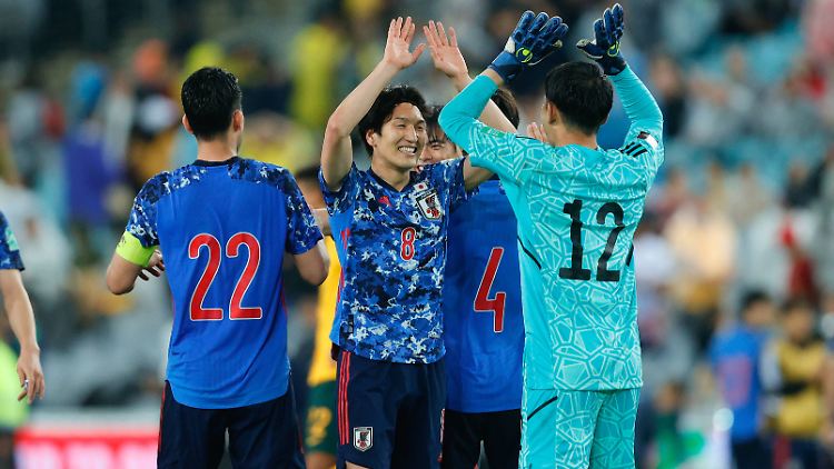 Genki Haraguchi von Union Berlin freut sich über die WM-Qualifikation Japans.