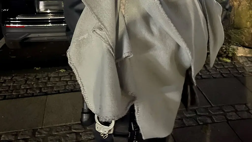 Gans-Lukas-hatte-sich-in-einer-Wohnung-verirrt