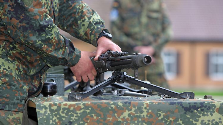 100 Stück des Maschinengewehrs MG3 sind in der Ukraine neu eingetroffen.