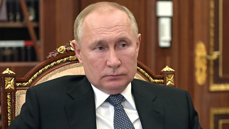 Der Kreml veröffentlichte das von Putin unterzeichnete Gesetz am späten Freitagabend.