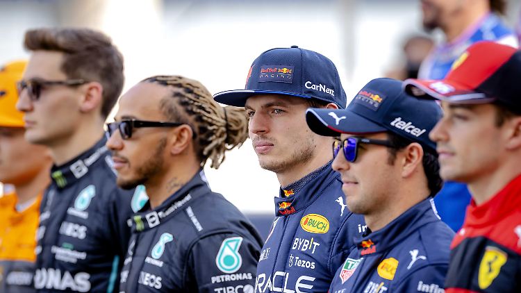 Lewis Hamilton und Weltmeister Max Verstappen verließen die Rennstrecke in der Nacht kommentarlos.