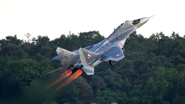 Eine MiG-29 der Polnischen Air Force bei einer Flugschau.