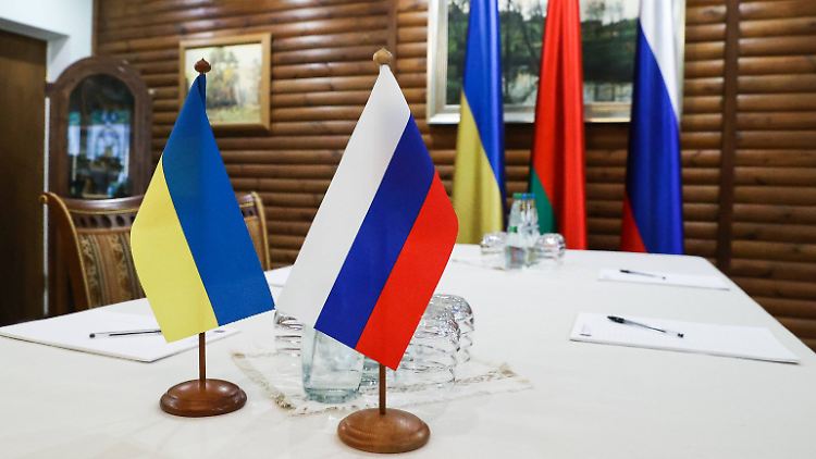 Gesprächen zwischen der Ukraine und Russland: Beide Seiten wollen wieder verhandeln.
