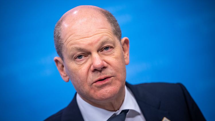 Scholz hatte nach Beginn des Ukraine-Kriegs ein 100-Milliarden-Euro-Programm zur Aufrüstung der Bundeswehr angekündigt.
