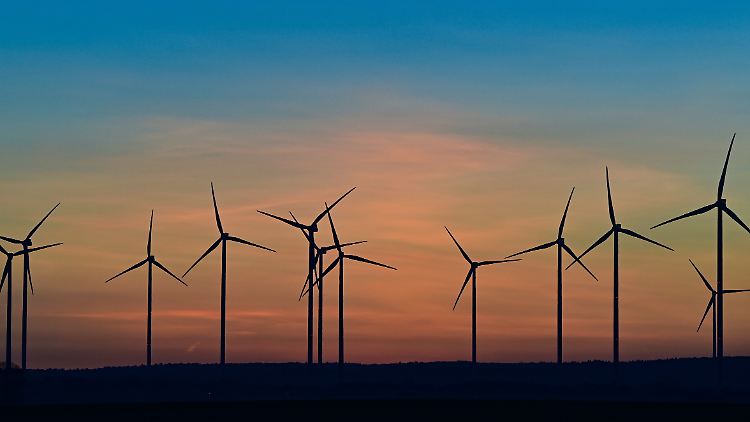 Winterstürme beflügeln die Erzeugung von Energie durch Windkraftanlagen.