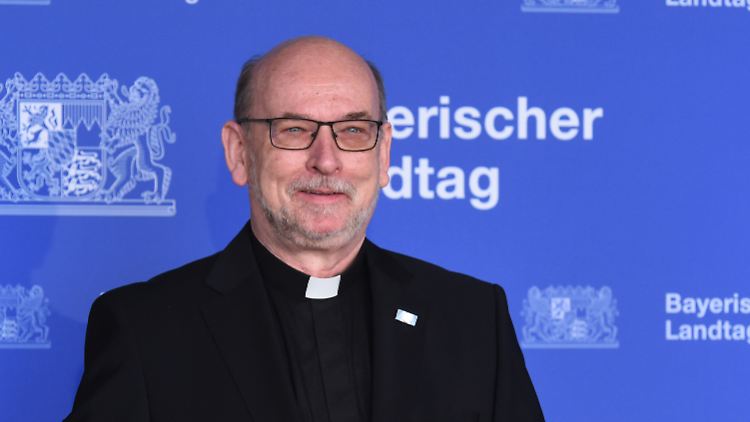 Lorenz Wolf gibt seine Kirchenämter auf.