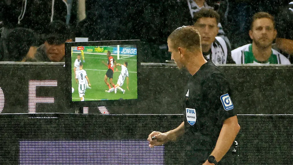 a2c8c7a3d2fa80b1f7ec77f9cfdd8fba