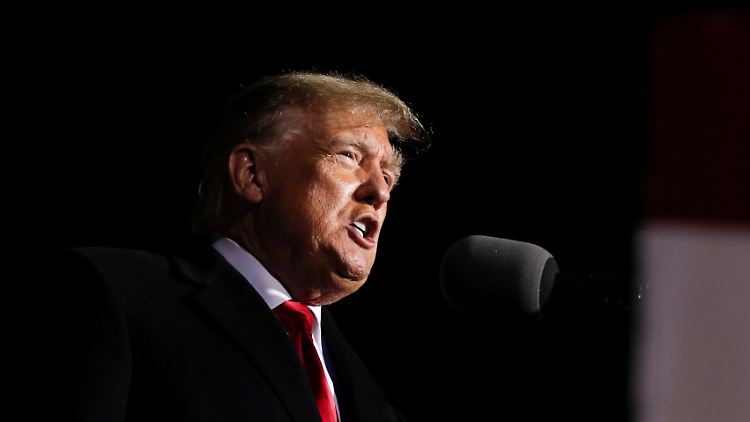 Putin kenne "die Antwort", meint Trump.