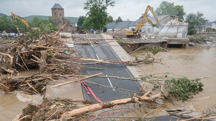 Im rheinland-pfälzischen Bad Neuenahr-Ahrweiler sorgte die Flut für massive Zerstörung.