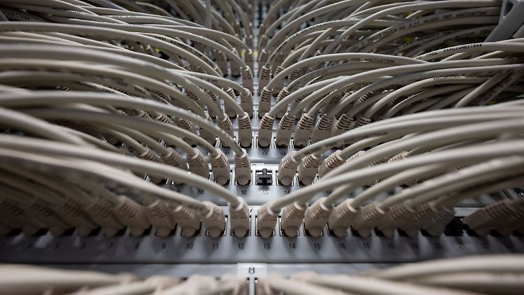 Millionen Deutsche meiden das Internet - oder haben keinen Zugang.