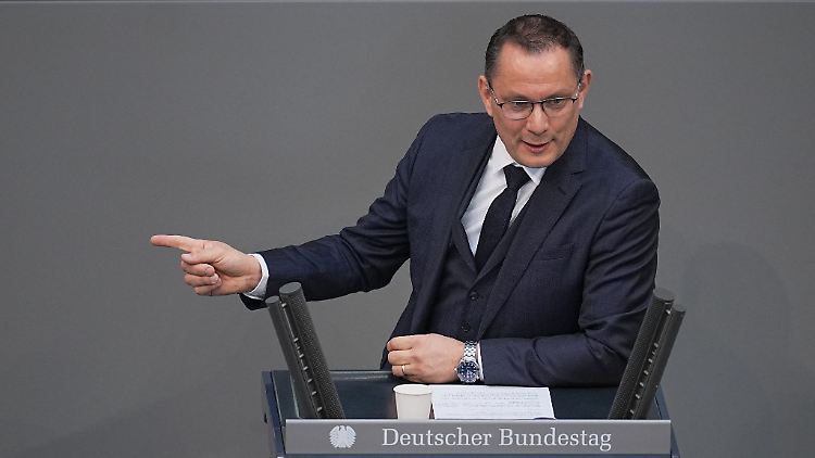 "Es darf in diesen Tagen aber nicht unser Ziel sein, den einen Schuldigen auszumachen", sagte Tino Chrupalla.