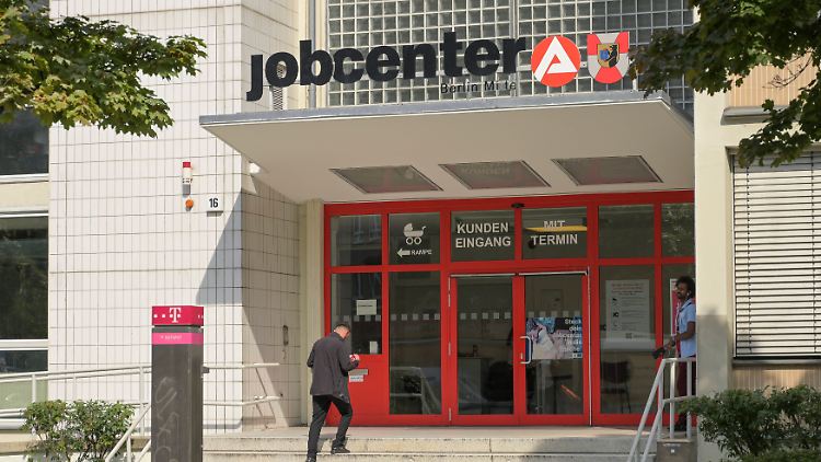 Der Arbeitsmarkt erholt sich weiter.