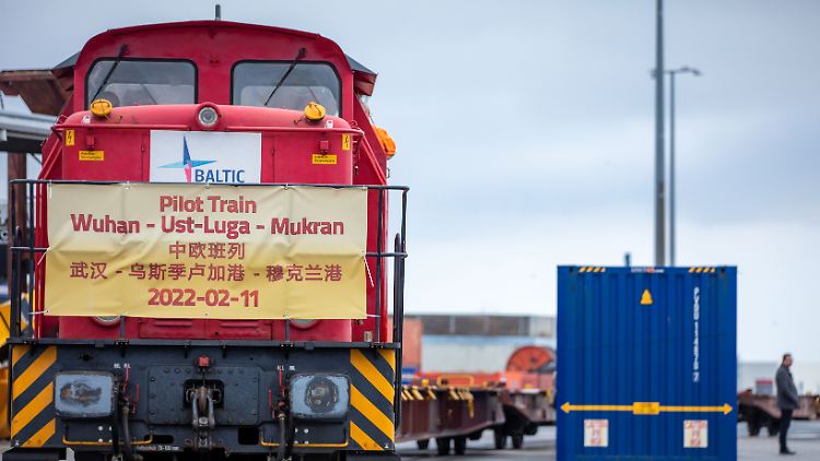 Die neue "Seidenstraße"-Verbindung zwischen China und Deutschland nimmt derzeit Schritt für Schritt ihren Betrieb auf.