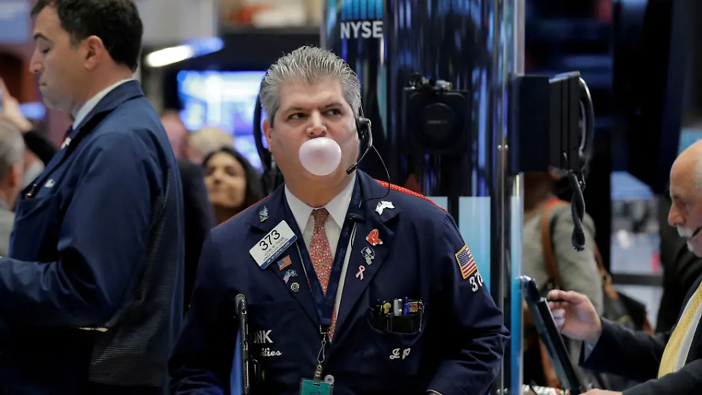 2024-08-19T194332Z-1898392955-RC26J9AYPGN7-RTRMADP-3-USA-MARKETS-TRADING-OVERNIGHT