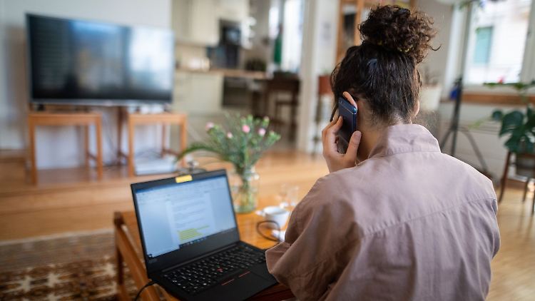 Das vom Ifo-Institut ausgerechnete Homeoffice-Potenzial von 56 Prozent wird knapp zur Hälfte ausgeschöpft.