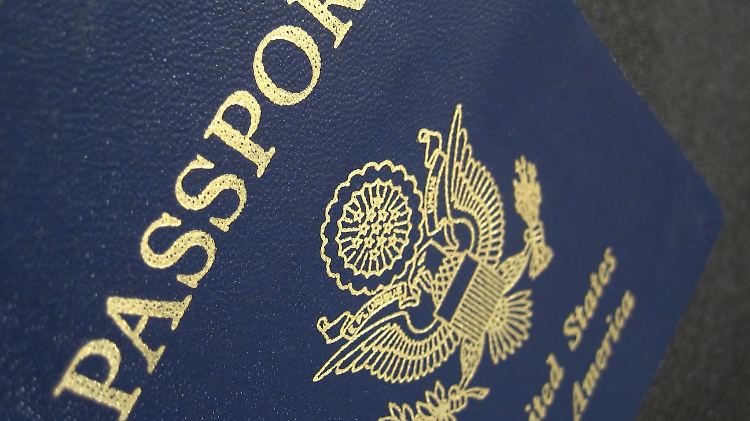 Intergeschlechtliche Personen können in US-Reisepässen künftig die Kategorie "X" angeben.  