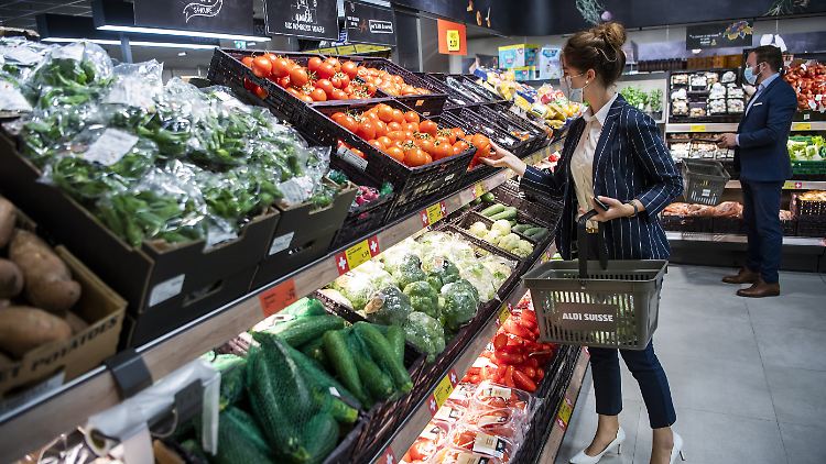 Handelsketten wie Aldi und Edeka haben bereits Preiserhöhungen angekündigt.