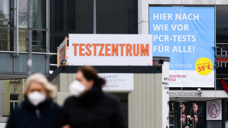 Die Dunkelziffer bei den Neuinfektionen dürfte nach Einschätzung von Experten deutlich höher liegen.
