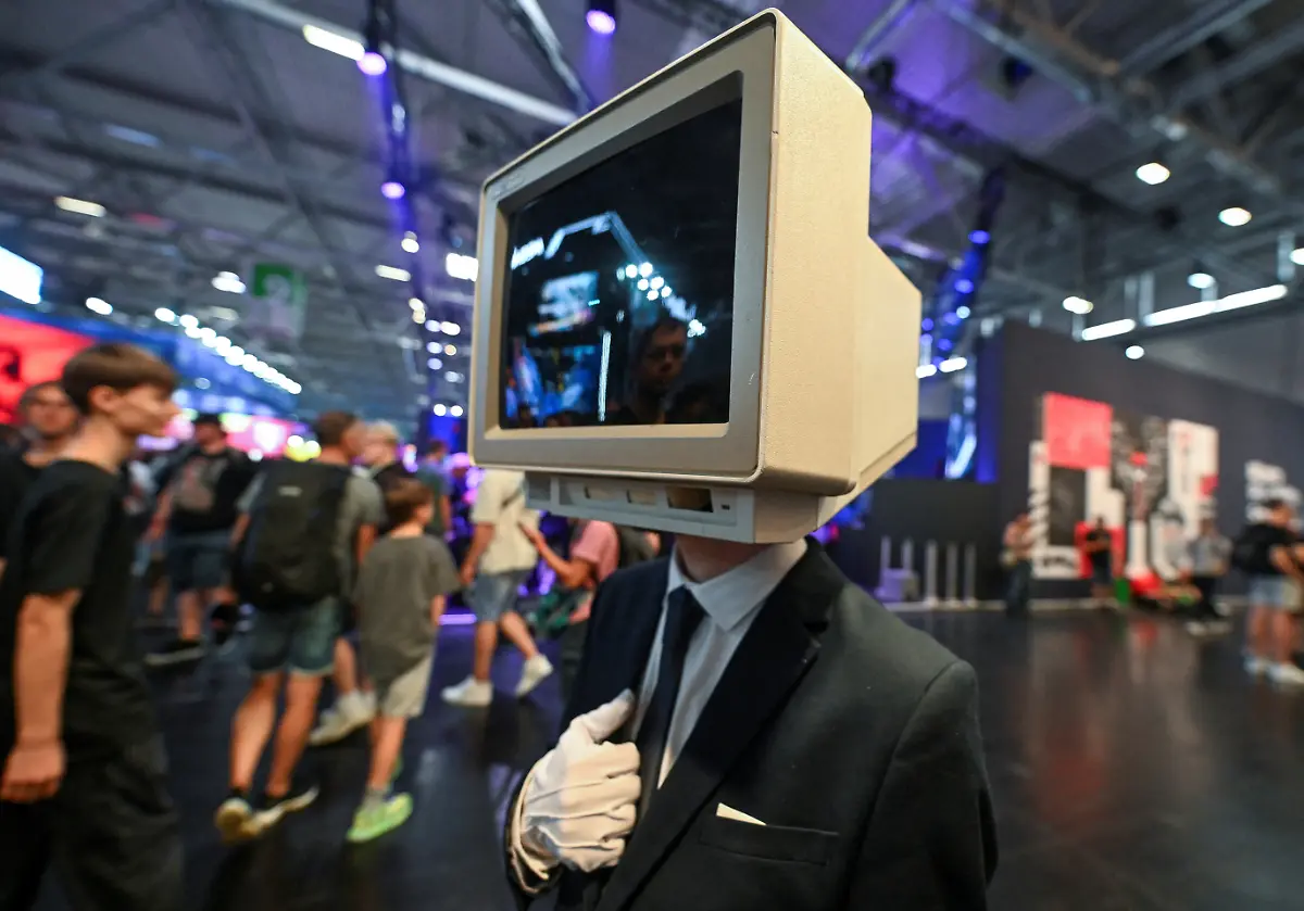 ee93a77afb3eb59bfb0c56411ba16482