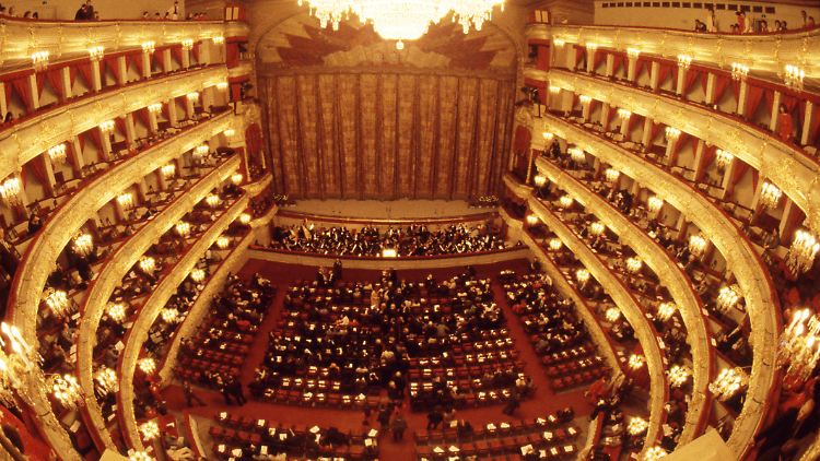 Nach Angaben des Theaters ist die Aufführung der Auftakt zu einer "groß angelegten Wohltätigkeitsaktion" des russischen Kulturministeriums. 