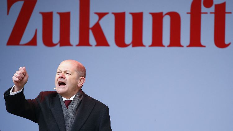 Kanzler Scholz glaubt in NRW an einen Schlussspurt des Spitzenkandidaten, wie er ihn selbst in der Bundestagswahl hingelegt hat.