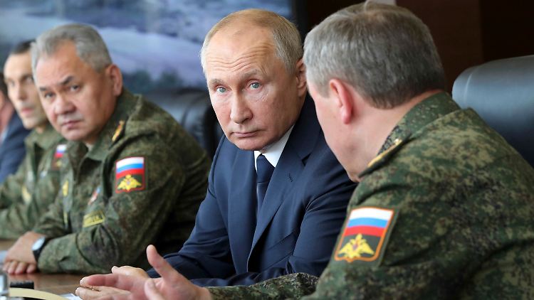 Wladimir Putin könnte einen "Erfolg" bis Anfang Mai anstreben, um ihn bei den Feiern zum Ende des 2. Weltkriegs öffentlich zu inszenieren.