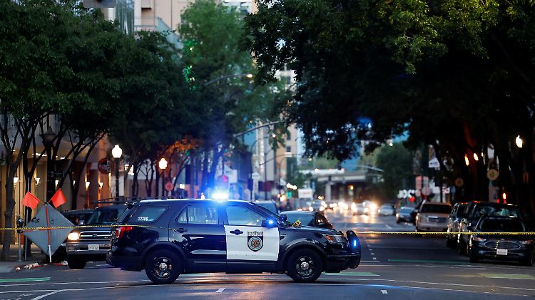 In Sacramento ist die Polizei mit einem Großaufgebot im Einsatz.
