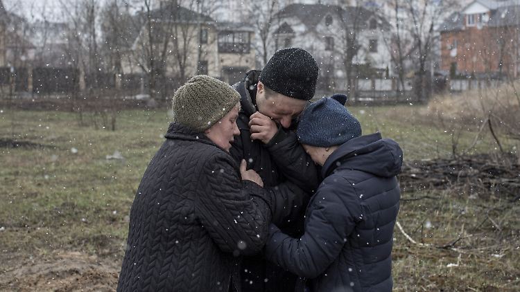 Welche Gräueltaten der russischen Armee die Bewohner von Butscha ertragen mussten, wird der Weltöffentlichkeit erst jetzt offenbar.