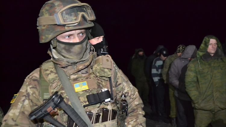 Nach ukrainischen Angaben befinden sich 600 russische Soldaten in Kriegsgefangenschaft.