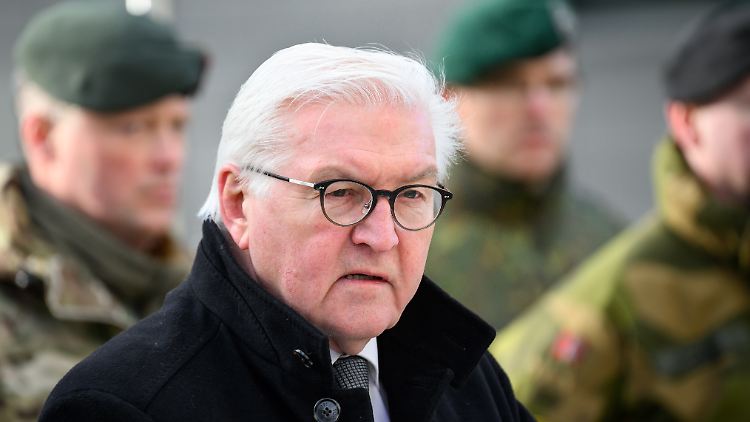 "Mein Festhalten an Nord Stream 2, das war eindeutig ein Fehler", sagt Steinmeier heute.  