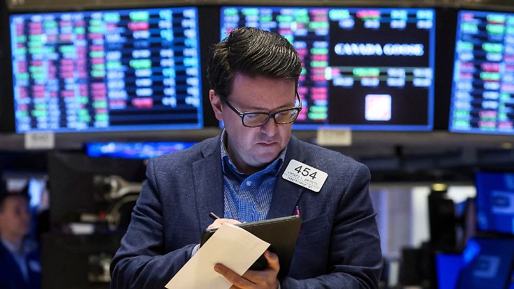 Die Aussicht auf eine straffere Geldpolitik zur Bekämpfung der Inflation schickt die konjunktursensiblen US-Technologiewerte auf Talfahrt.