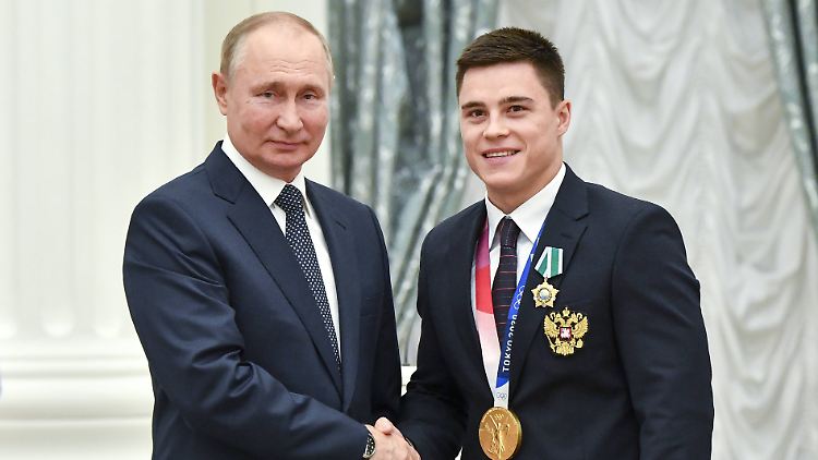 Nach den Spielen in Tokio nahm Nagornyy Glückwünsche von Präsident Putin entgegen.