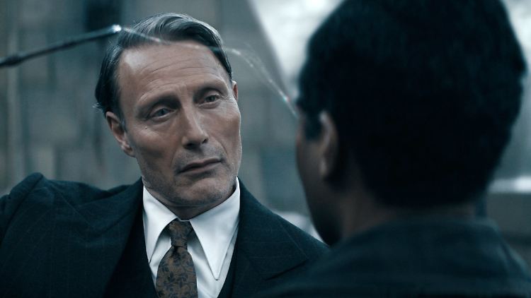 Gibt sein Debüt als Zauberer Grindelwald: Mads Mikkelsen.