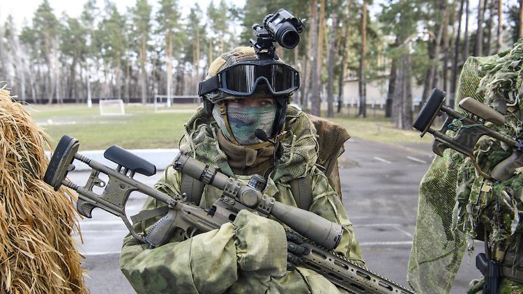In der Ukraine hat die Verehrung von Scharfschützen Tradition. 