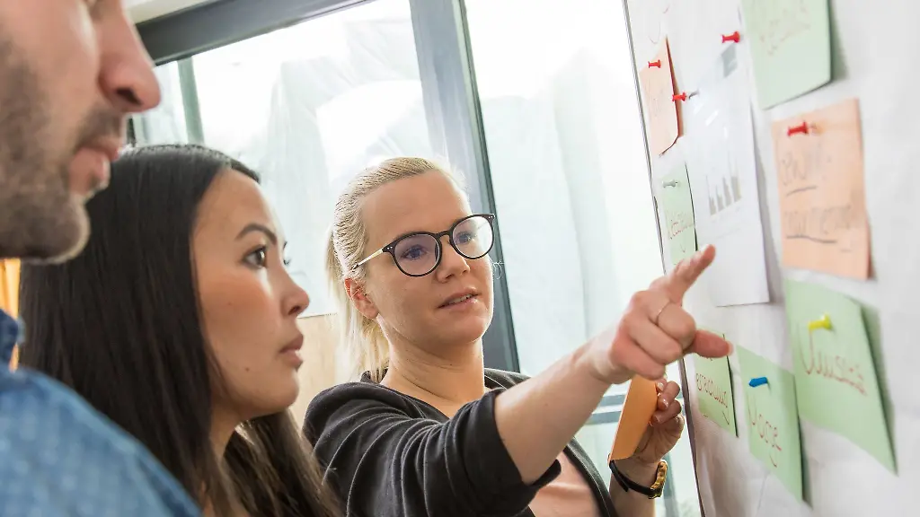 Fehler-passieren-im-Berufsalltag-Wichtig-ist-sie-offen-anzusprechen-sich-ehrlich-zu-entschuldigen-und-daraus-zu-lernen