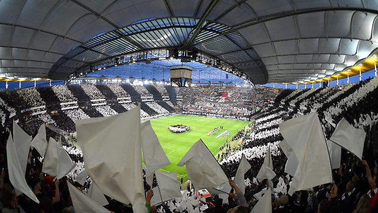 Im Stadion der Eintracht findet das Europa-League-Endspiel 2027 statt.