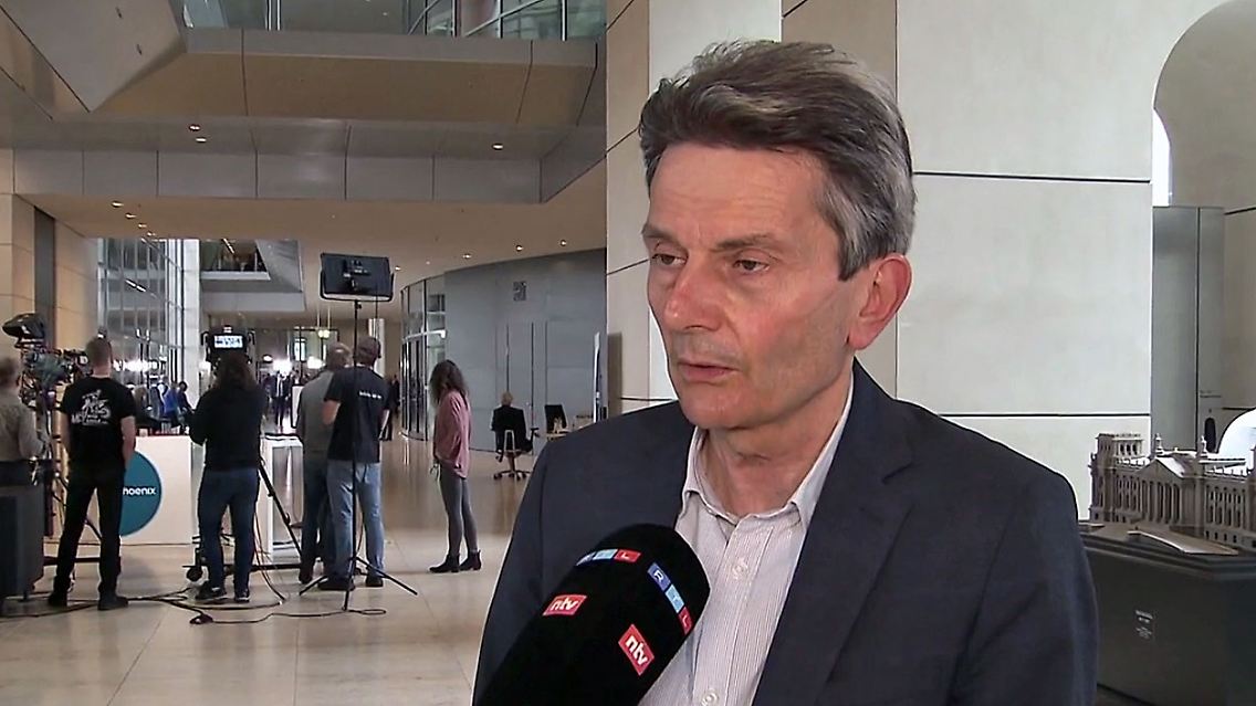 Mützenich0704.jpg