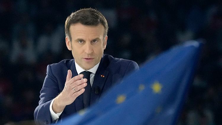 Macron während einer Wahlkampfveranstaltung in Paris.