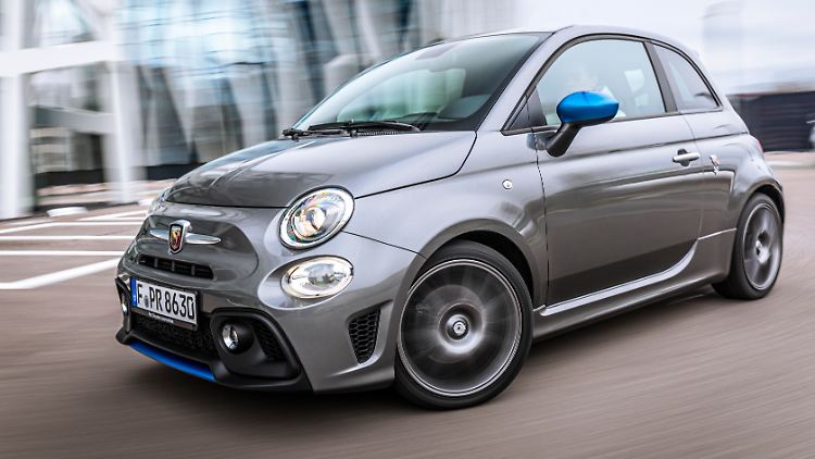 Der Abarth F595 ist zwar klein, aber keineswegs ein unscheinbarer Typ.